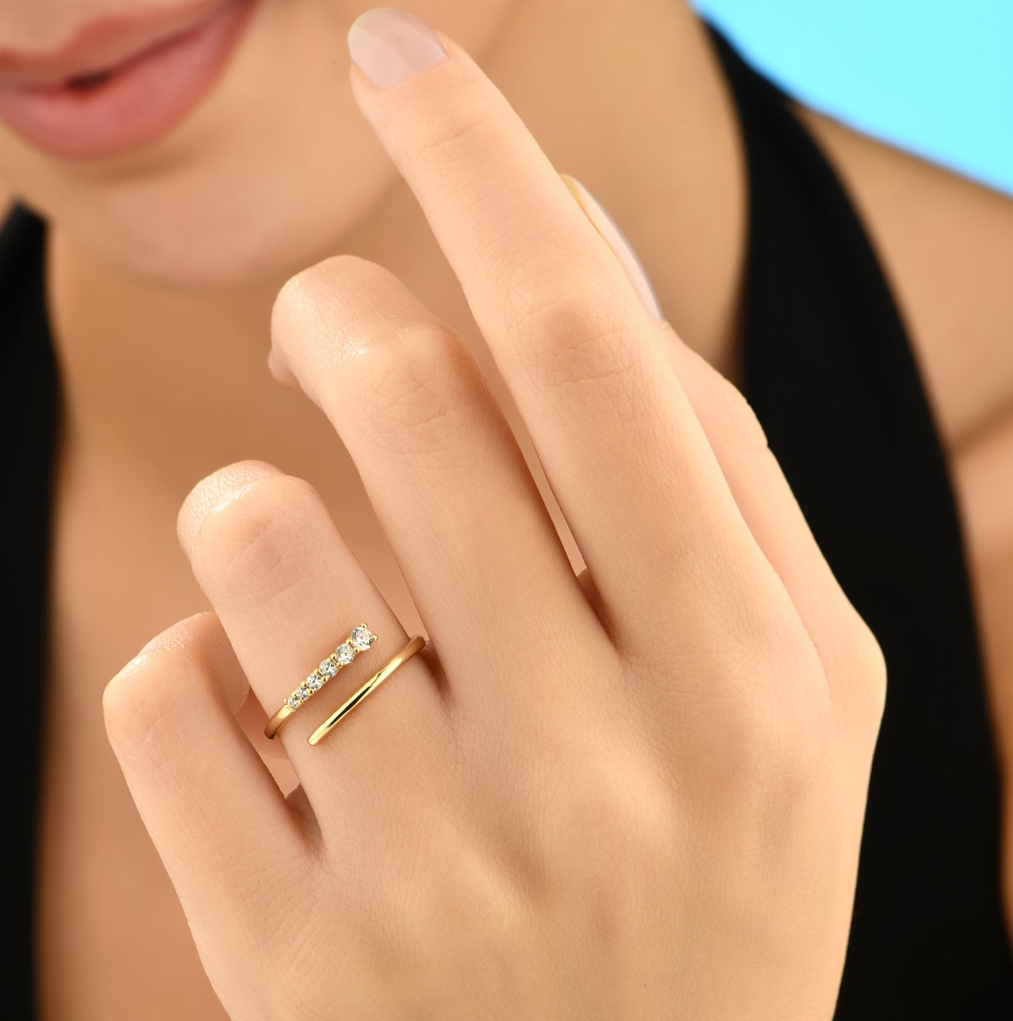 Taşlı Spiral Altın 14 Ayar Yüzük