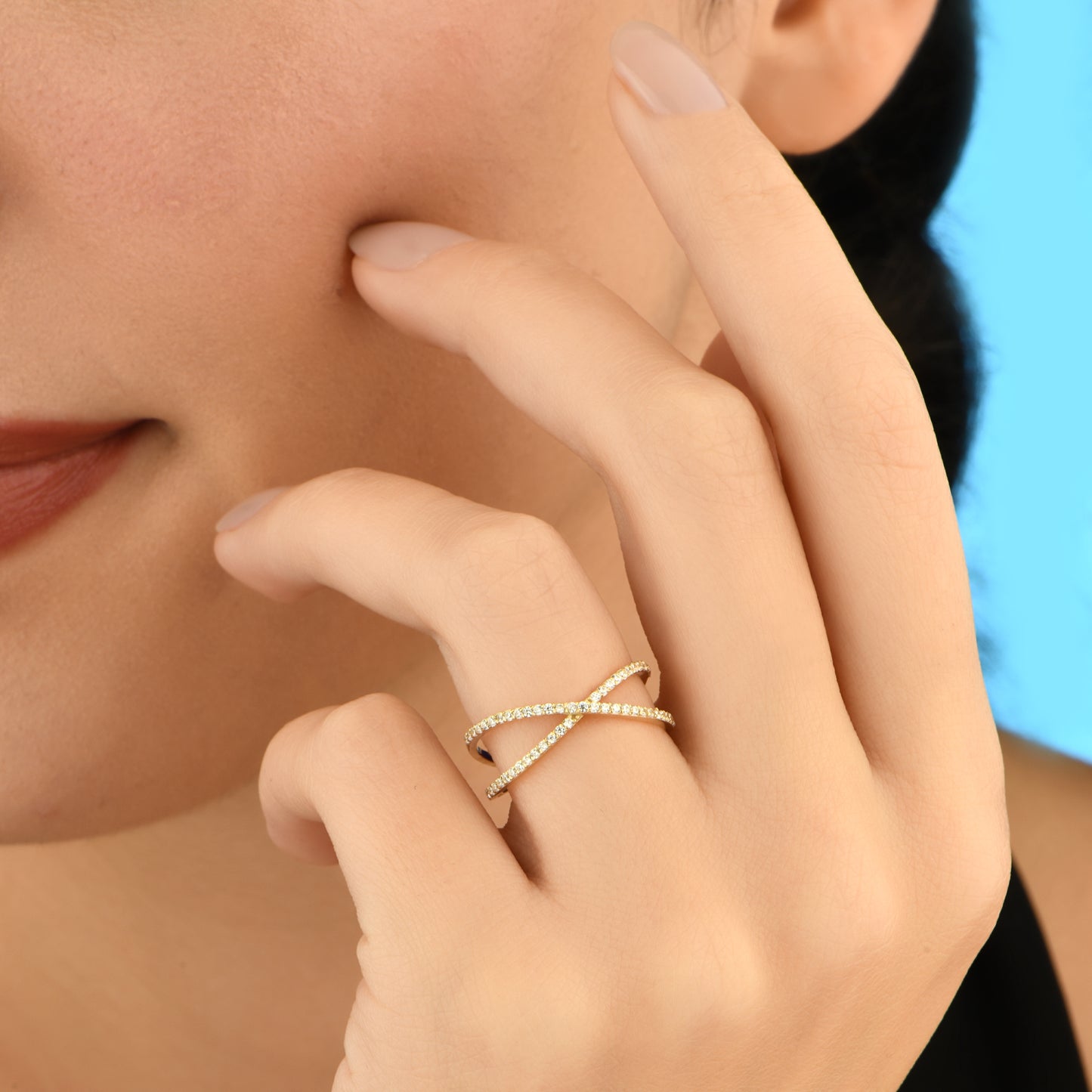 Taşlı Çapraz X Altın Yüzük