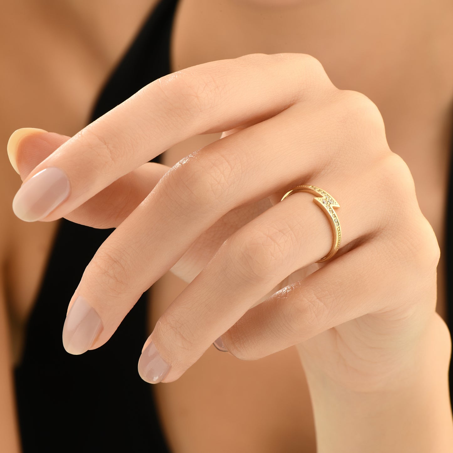 Taşlı Yıldırım Tasarım Altın Yüzük