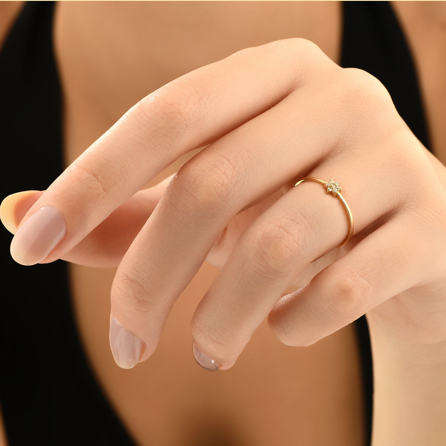 Minimal Çiçek Tasarım 14 Ayar Altın Yüzük