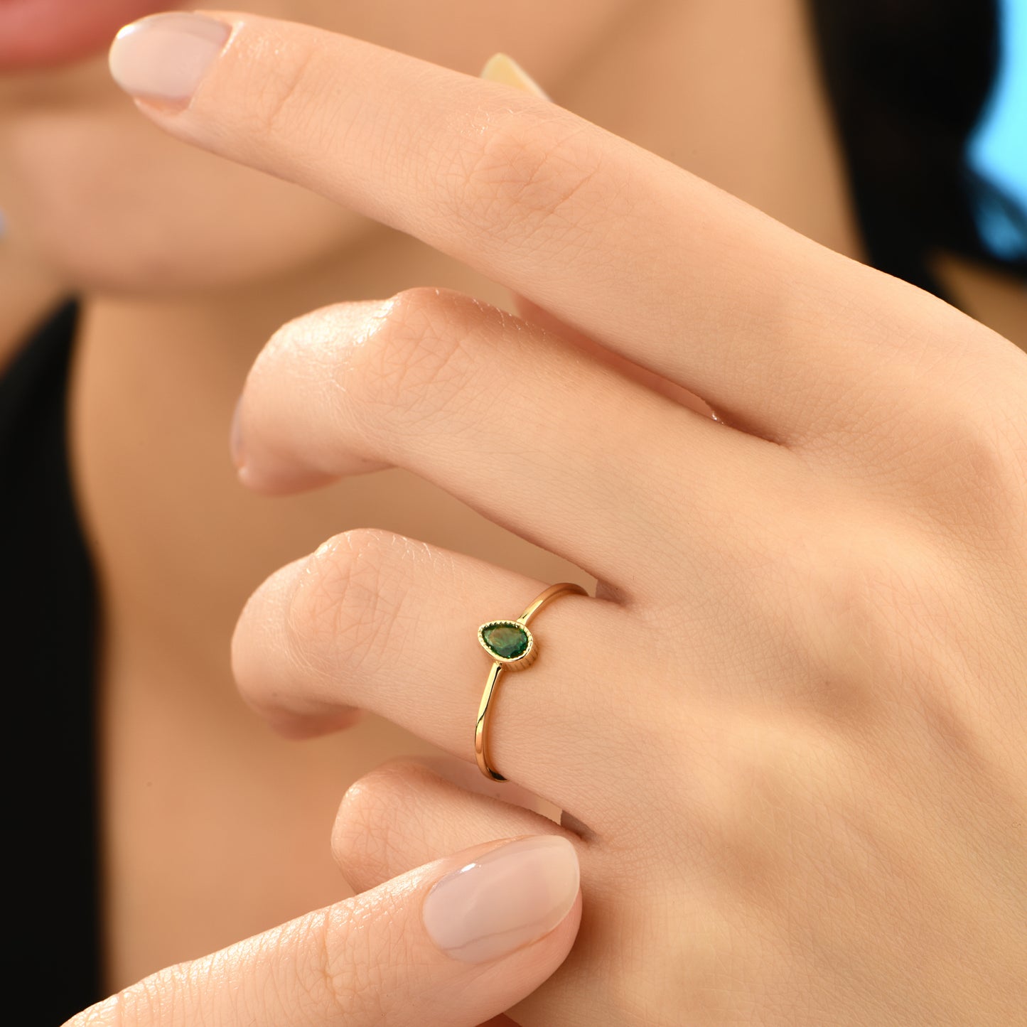 Damla Zümrüt Taşlı 14 Ayar Altın Yüzük