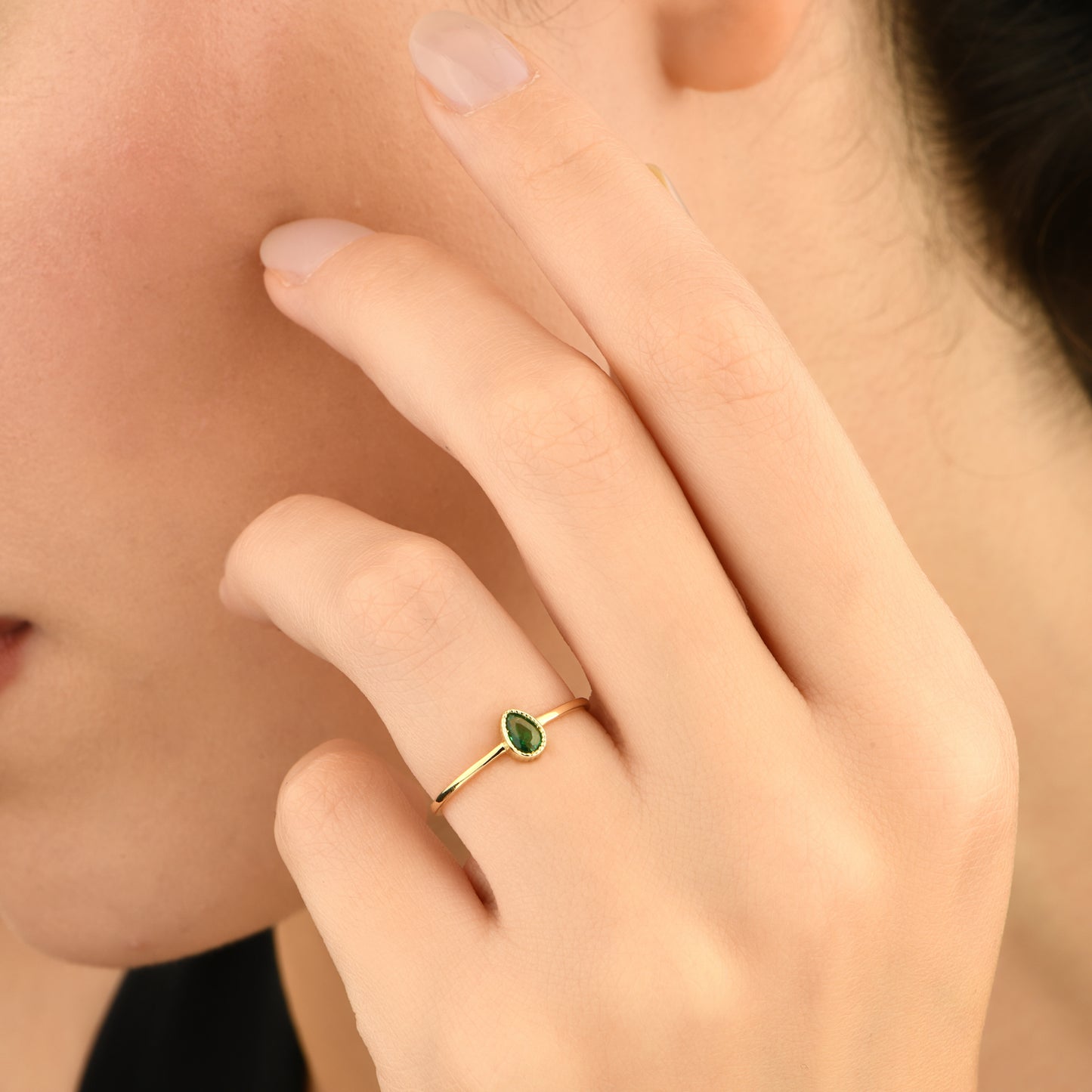 Damla Zümrüt Taşlı 14 Ayar Altın Yüzük