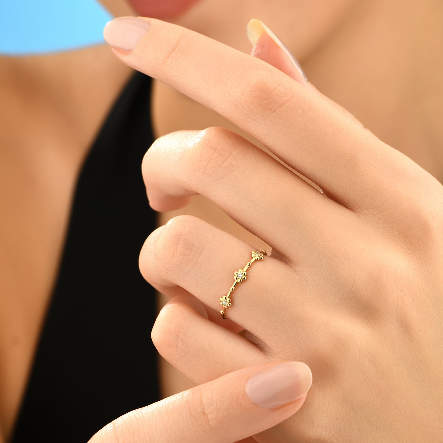 Minimal Çiçek 14 Ayar Altın Yüzük