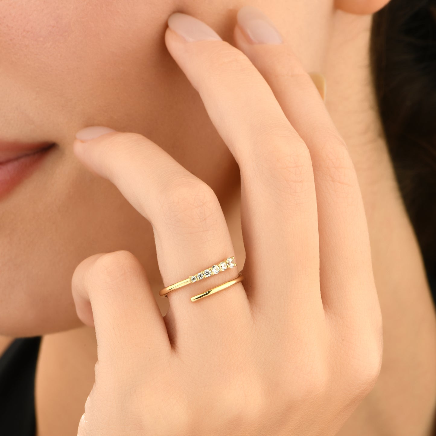 Taşlı Spiral Altın 14 Ayar Yüzük