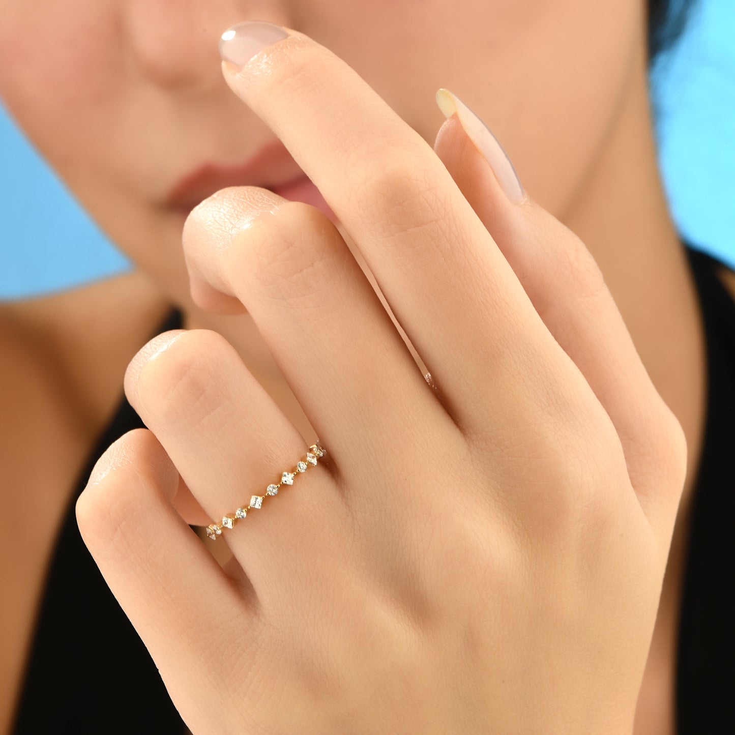 Prenses Kesim Minimal Yarımtur 14 Ayar Altın Yüzük