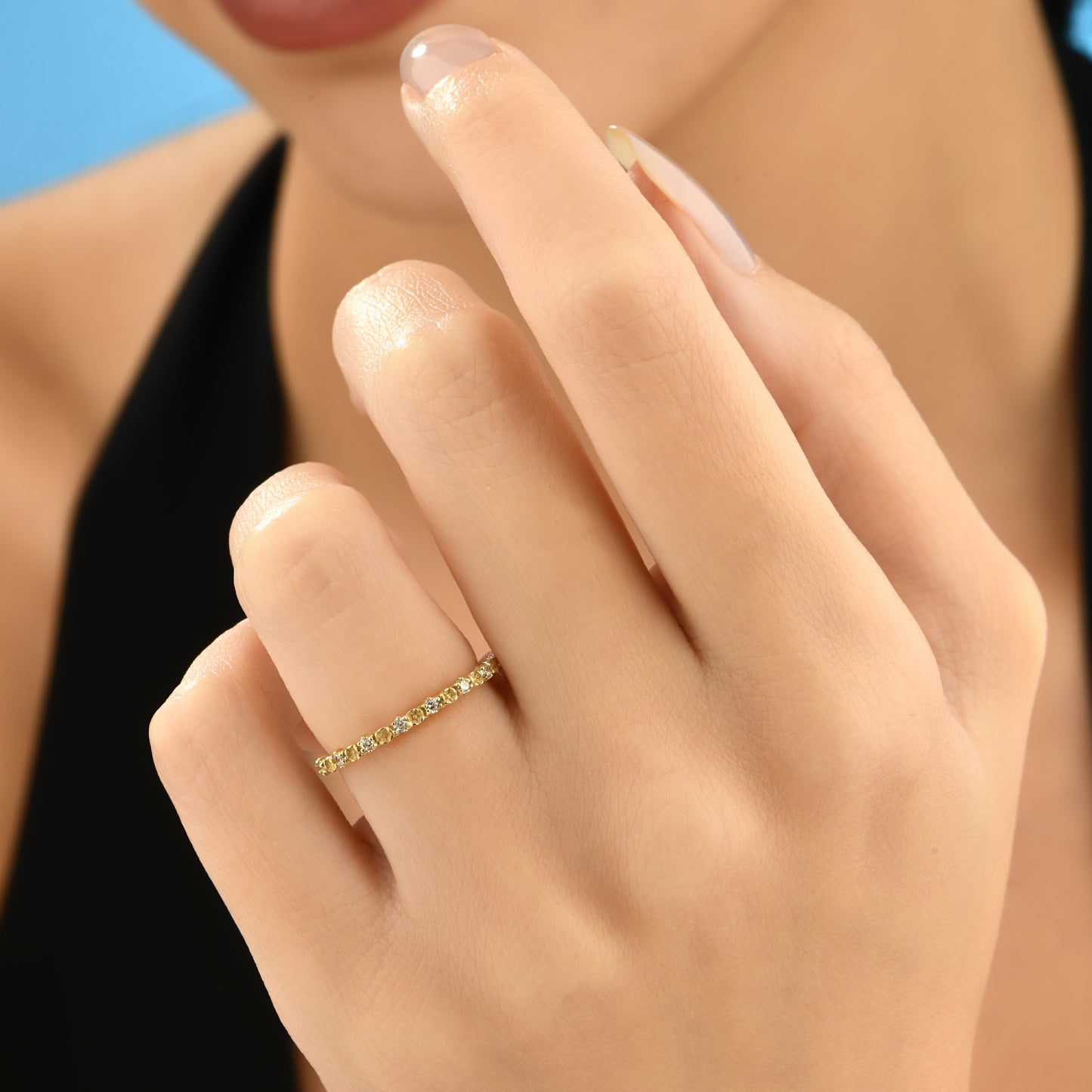 Çiçek Detaylı Taşlı 14 Ayar Altın Yüzük