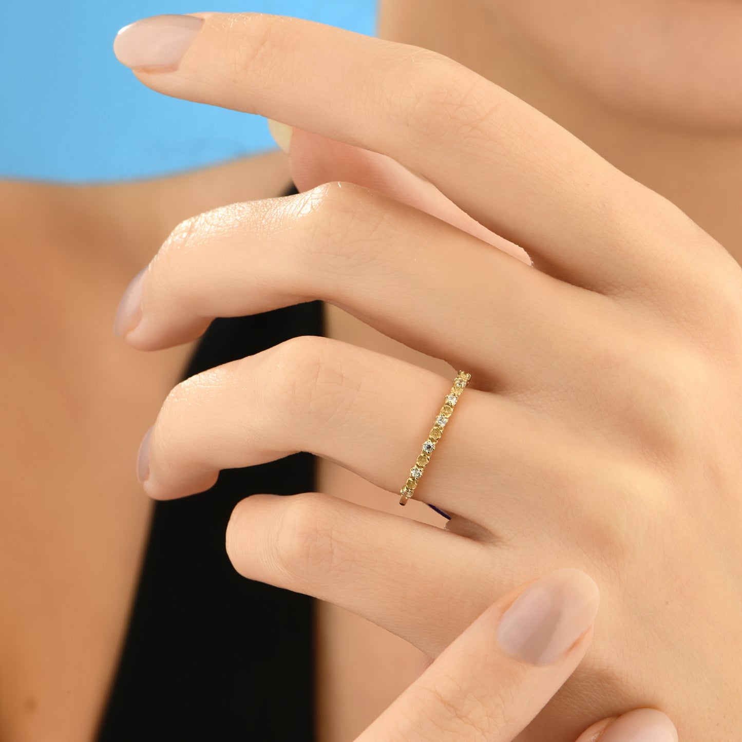 Çiçek Detaylı Taşlı 14 Ayar Altın Yüzük